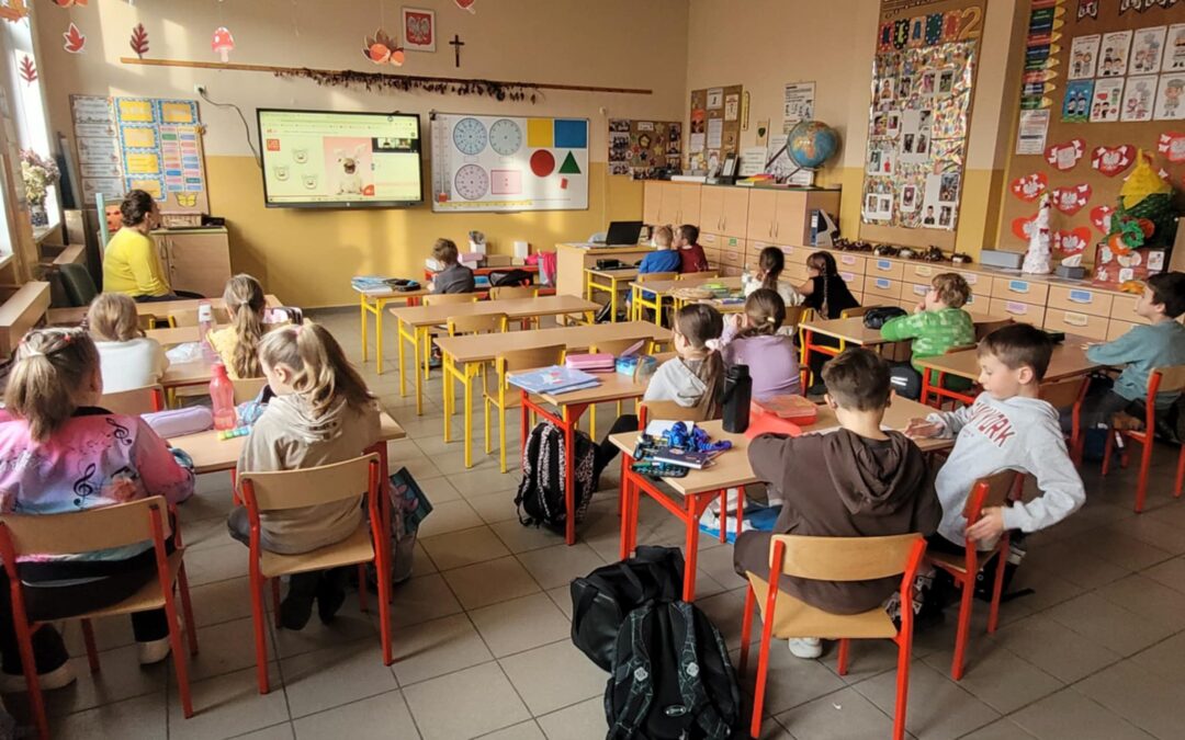 Udział klas I-III w lekcji online „Razem w klasie – o zasadach, które mają znaczenie!” organizowanej przez Fundację Dajemy Dzieciom Siłę!
